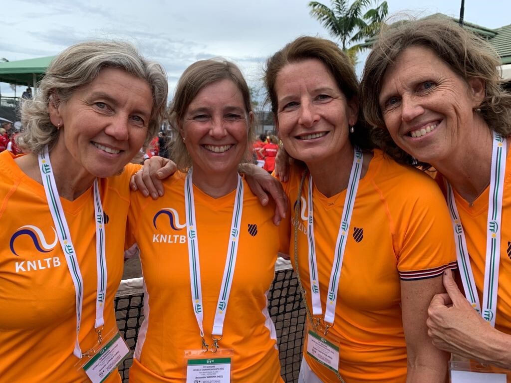 Nederlandse seniorenvrouwen pakken historisch brons op WK Senioren Padel